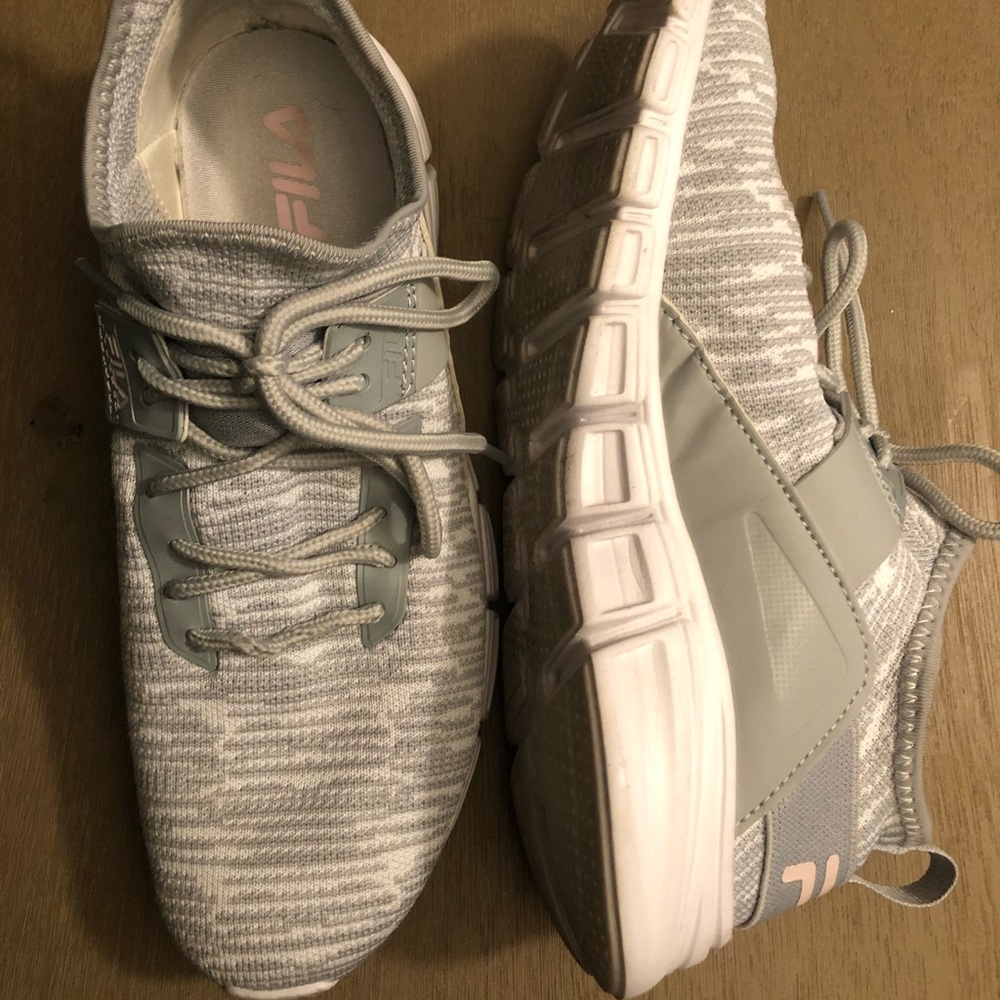 Gym shoes